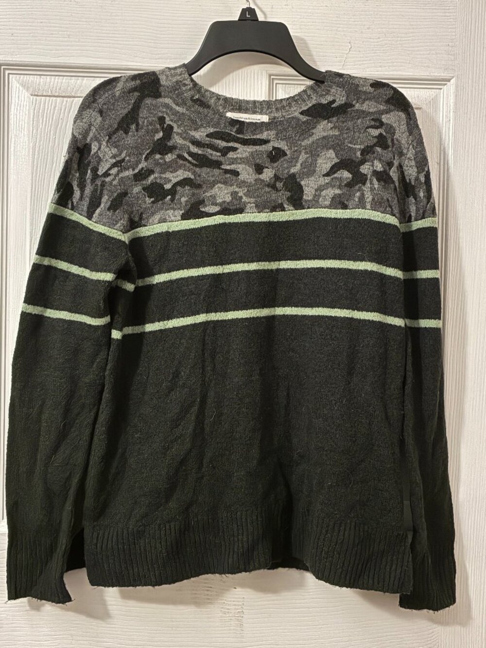 Beachlunchlounge Collection Small Striped Camo Sweater